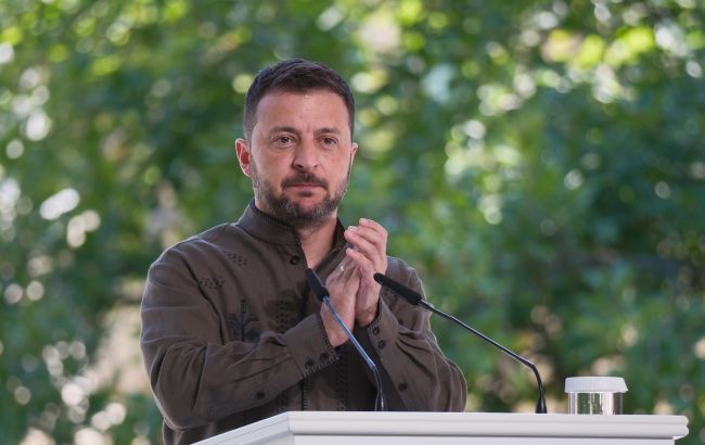 Зеленский проведет закрытую встречу с Папой Львом XIV