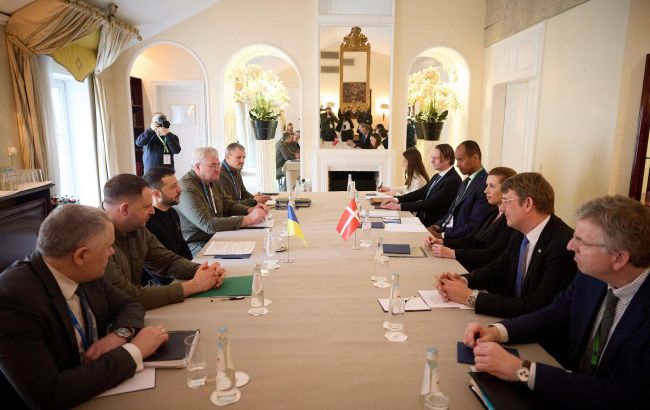 Зеленский в Мюнхене обсудил с премьером Дании гарантии безопасности