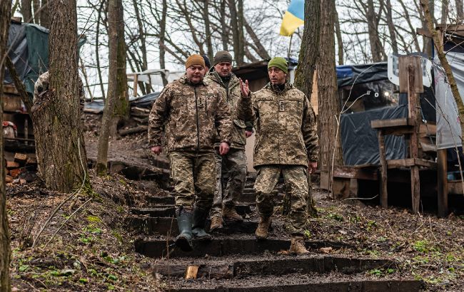 Наев проверил опорный пункт ВСУ в Киевской области и тыловое обеспечение