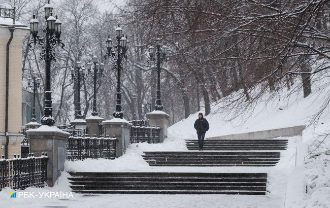 Сніг, але лише місцями: де сьогодні очікувати опадів в Україні
