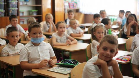 Кабмін рекомендував ввести шкільні канікули з 15 жовтня