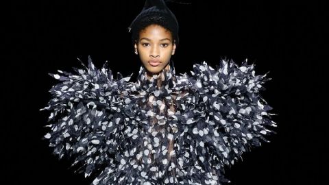 Пір'я і гіпероб'єм: MARC JACOBS представив казкову колекцію сень-зима 2019