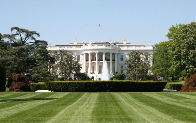 Секретна служба США евакуювала журналістів з Білого дому через загрозу вибуху