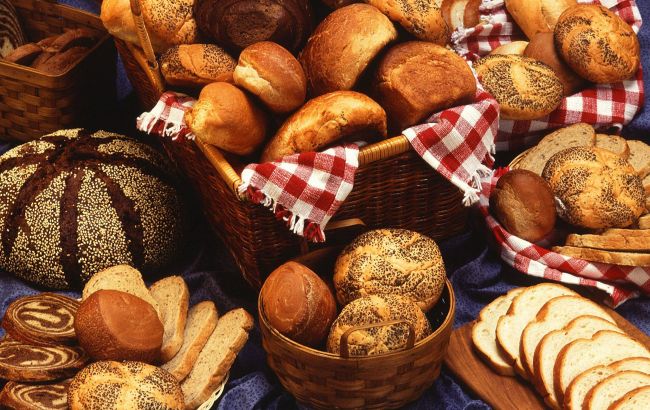 Диетологи назвали вредные свойства черного хлеба и предложили ему замену