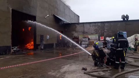 В России горит воинская часть