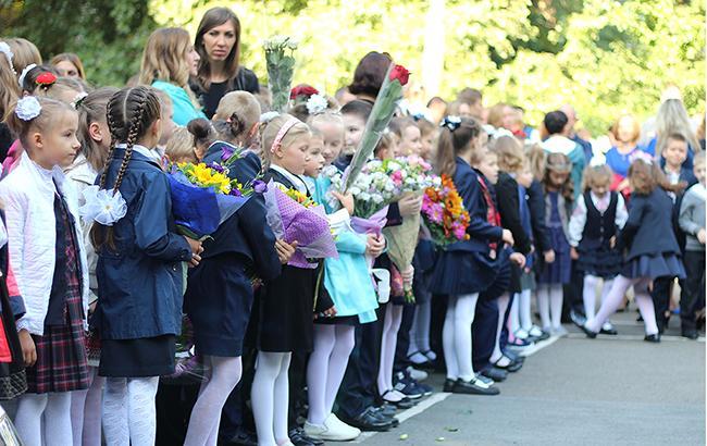 Сколько стоит одеть ребенка к школе: озвучены точные цены