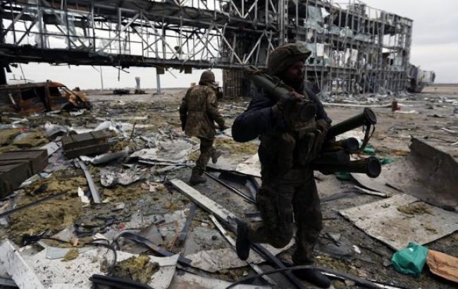 Силы АТО пробили еще один коридор в донецкий аэропорт, - СМИ