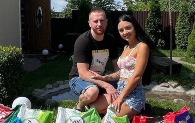 В Хмельницком на свадьбе молодоженам подарили гору собачьего корма (фото)