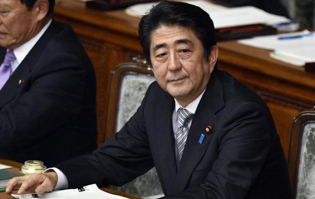 Прем'єр Японії має намір укласти мирний договір з РФ і врегулювати питання Курильських островів