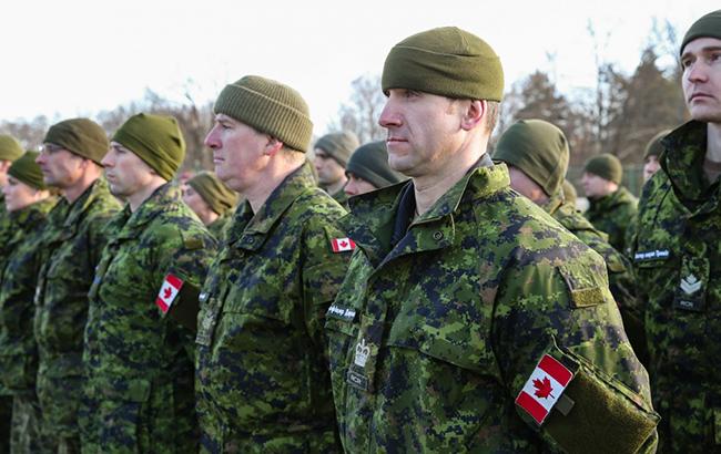В Украину прибыли еще 50 военных инструкторов из Канады