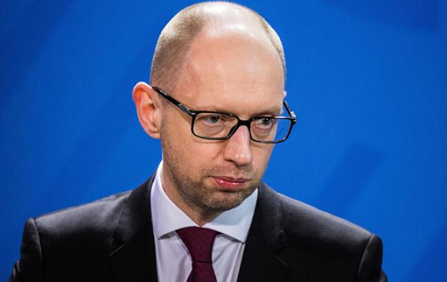 Яценюк скликає оперативний штаб щодо ситуації в Маріуполі