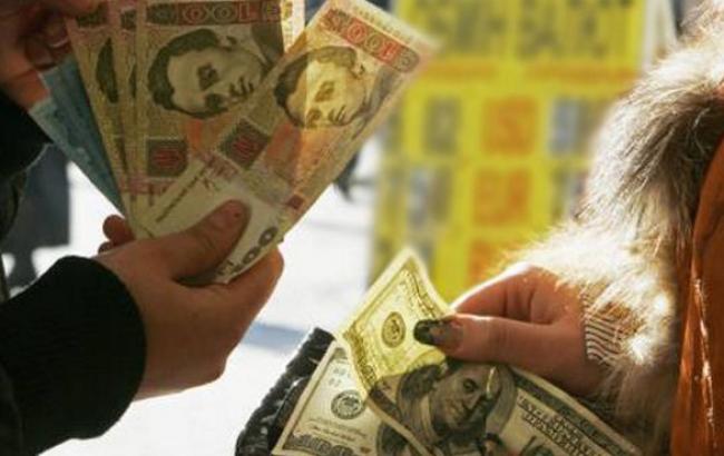 Курс доллара на межбанке 16 декабря вырос на 1 гривну 30 копеек &ndash; до 19,45 грн/долл., - "ИнтерБизнесКонсалтинг"