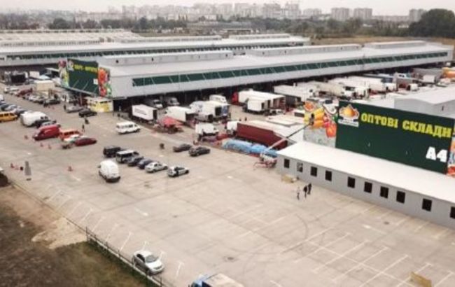 Администрация "Столичного" заявила о приостановке работы рынка