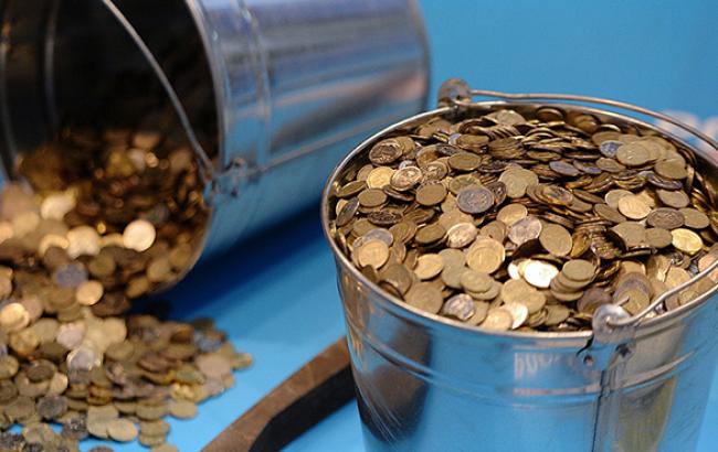 В России официальный курс доллара вырос на 2,5 рубля, впервые превысив 47 рублей