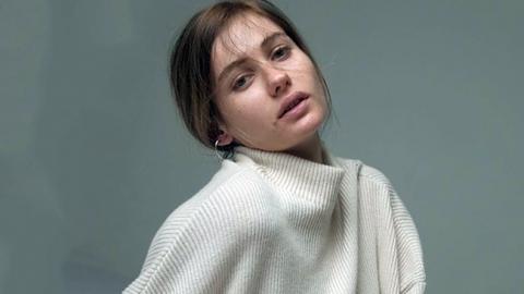 Дружина соліста групи "Гриби" представила кліп, знятий на львівському цвинтарі