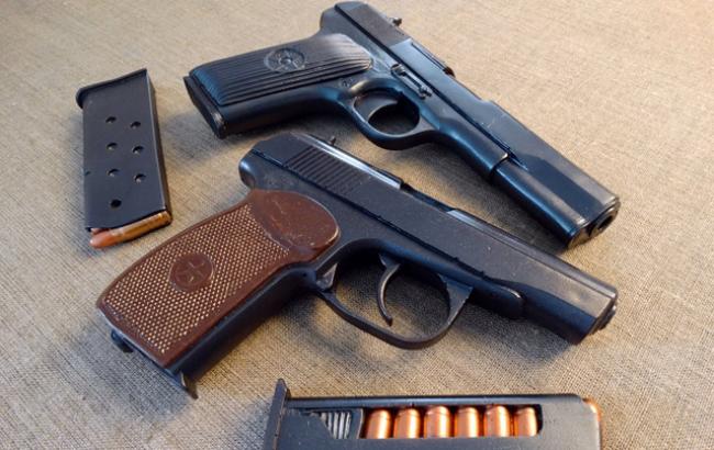 До суду скеровано обвинувальний акт щодо групи осіб, які незаконно зберігали зброю