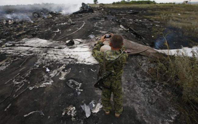 Голландские эксперты заявляют, что собрали большую часть обломков Boeing на Донбассе