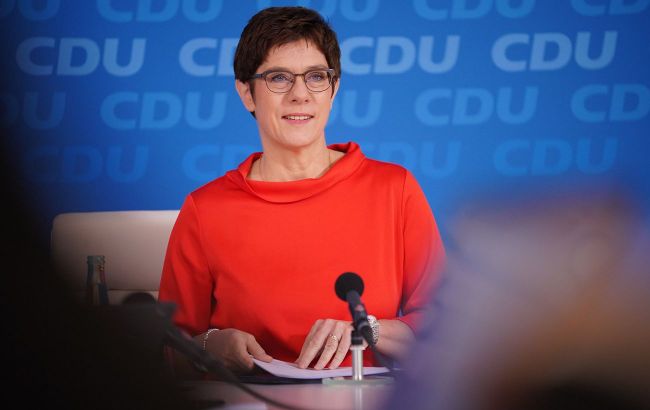 Міноборони Німеччини вимагає від РФ пояснити переміщення військ