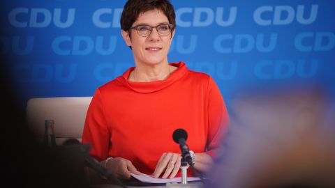 Поведінка РФ є величезним викликом для Європи і НАТО, - Німеччина