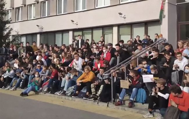 У Білорусі проходять&nbsp;страйки студентів&nbsp;біля&nbsp;закладів&nbsp;освіти