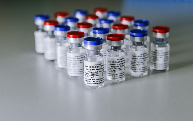 Венгрия первой в ЕС одобрила использование российской вакцины от коронавируса