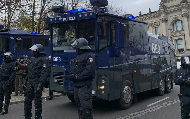 В Берлине в ходе протестов задержали более 350 человек