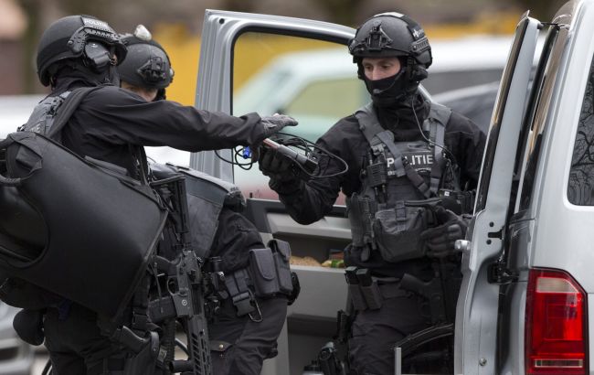 Полиция Германии усилила контроль на границе из-за стрельбы в Нидерландах