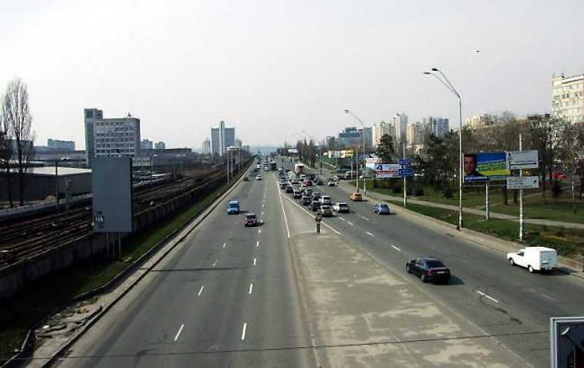 На Броварском проспекте в Киеве 11-13 сентября будет ограничено движение транспорта