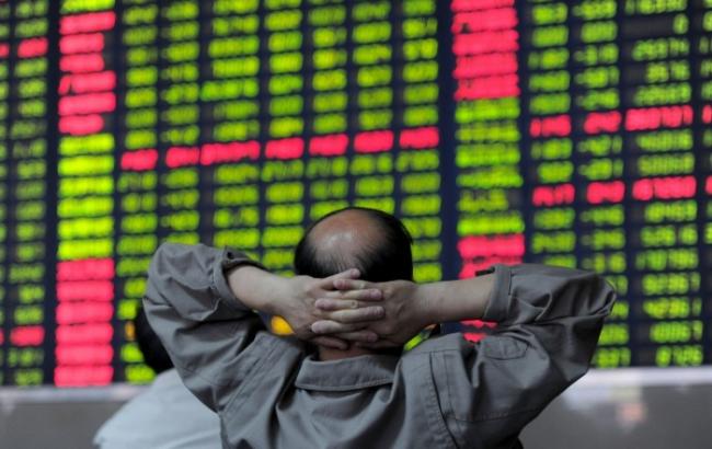 Фондовые рынки Китая за 3 недели обвалились на 30%
