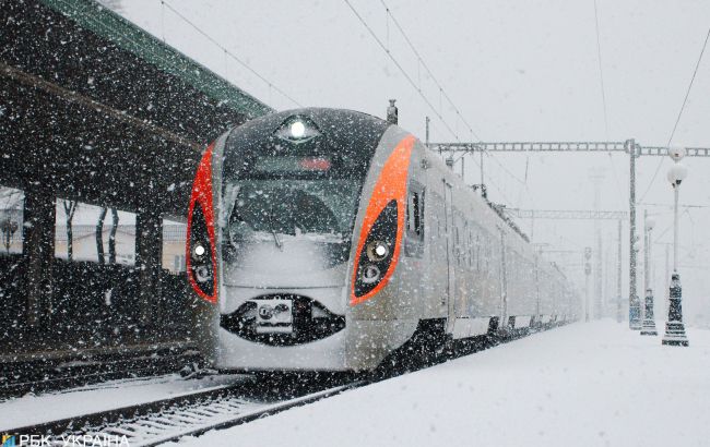 УЗ назначила дополнительный поезд Киев-Львов-Киев на новогодние праздники