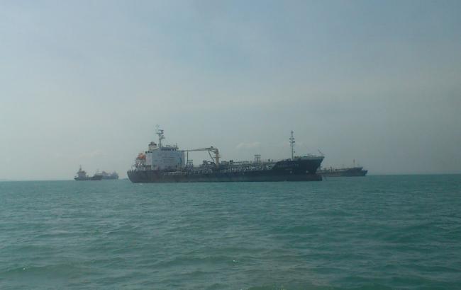 У Сінгапурській протоці зіткнулися танкер і вантажне судно, є зниклі безвісти