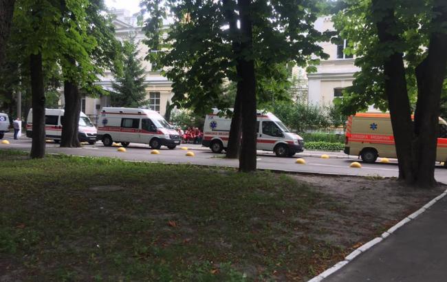 Волонтер просит украинцев помочь раненым бойцам в госпитале