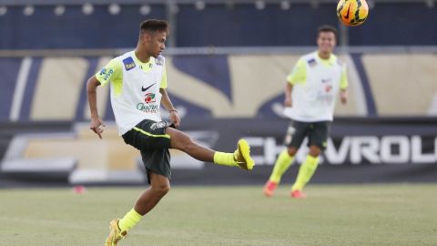 Неймар лишен капитанской повязки в сборной Бразилии