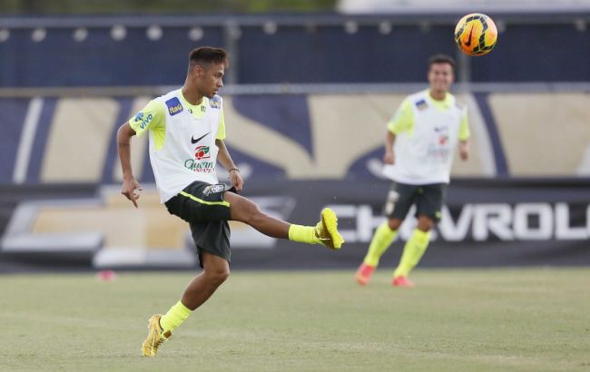 Неймар лишен капитанской повязки в сборной Бразилии