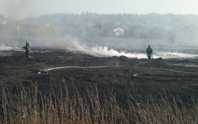 У Київській області загасили вогнища торфу