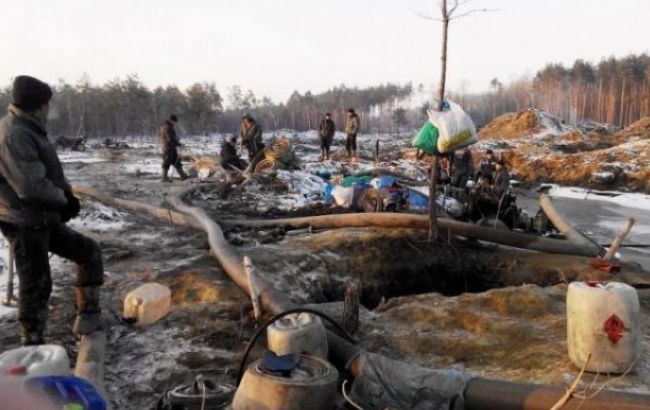 В Рівненській обл. в 2016 розслідувалося понад 500 кримінальних справ щодо незаконного видобутку бурштину