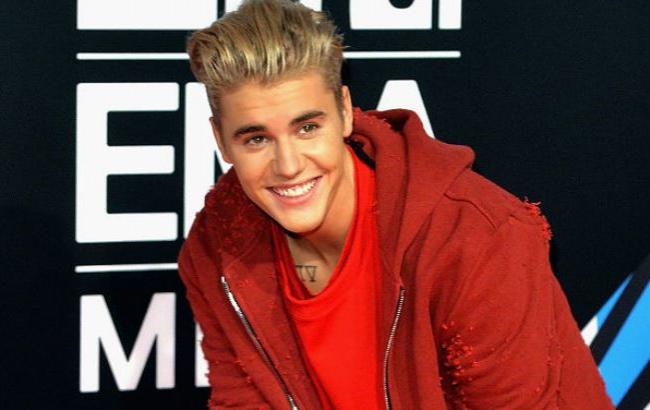 Джастин Бибер признан лучшим исполнителем по версии MTV