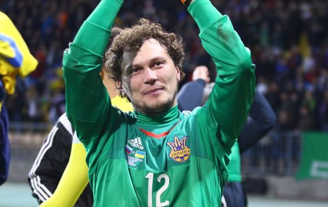 Вратарь сборной Украины сделал больше всего сэйвов на Евро 2016