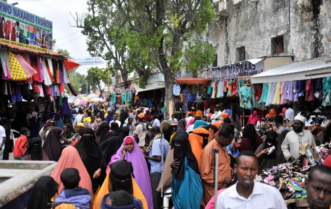 У столиці Сомалі терористи підірвали два автомобілі: є вбиті та поранені