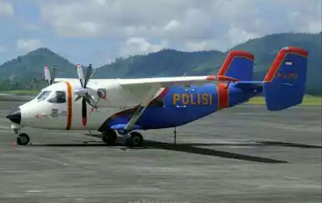 В результате авиакатастрофы в Индонезии погибли 12 человек