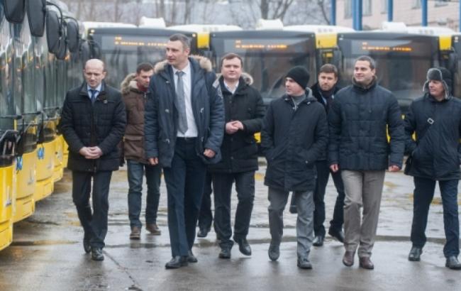 У Києві за тиждень почнуть курсувати 50 нових автобусів, - Кличко