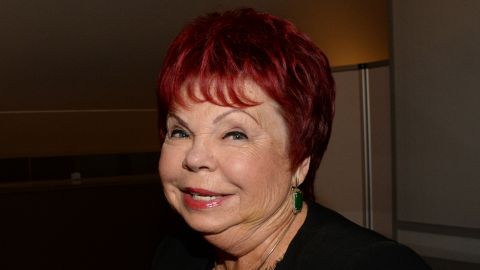 Мать Наташи Королевой выступила с флагом за Украину (видео)