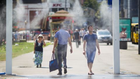 Буде гаряче: синоптики розповіли, коли в Україну повернеться спека