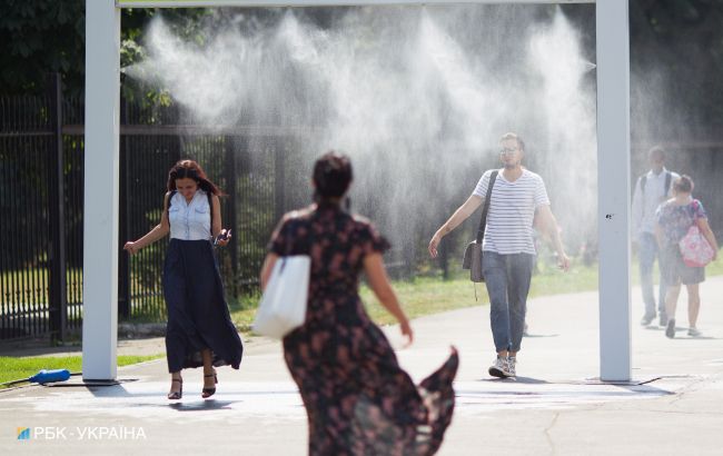В Украине сохранится жара: синоптики дали неутешительный прогноз погоды (фото)