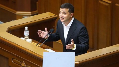 Зеленський нецензурно вилаявся в Раді: момент потрапив на відео