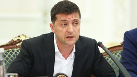 Президент поручил упростить подключение к электро- и газовым сетям