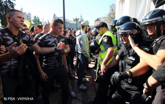 "Был офис Зеленского": подробности провокации возле отделения полиции