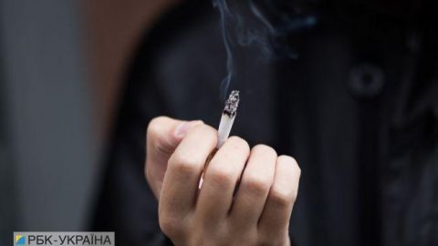 100 гривень за пачку: як українцям заощадити на сигаретах
