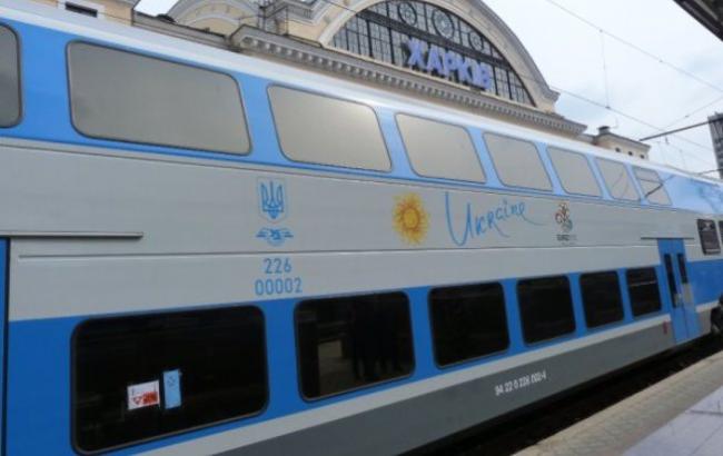 "Виводимо з кущів": у Україні пустять ще один двоповерховий потяг Škoda