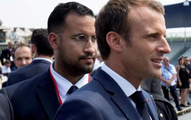 Во Франции предъявили обвинения экс-помощнику Макрона